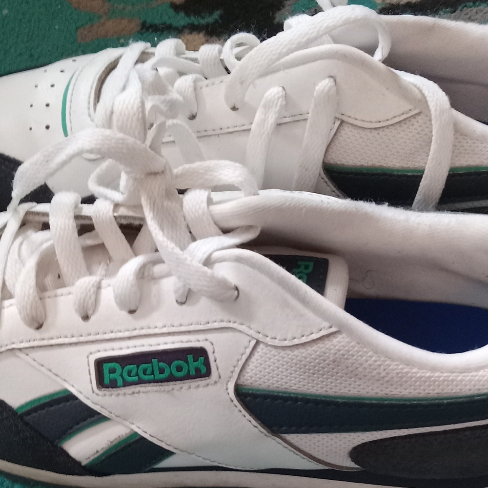 Reebok CL Harmon Run LT White/Navy/Emerald Men’s size 8